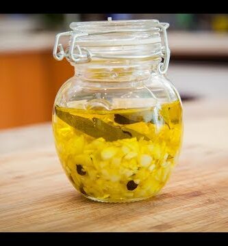 Ajos encurtidos: Deliciosos y saludables en aceite de oliva